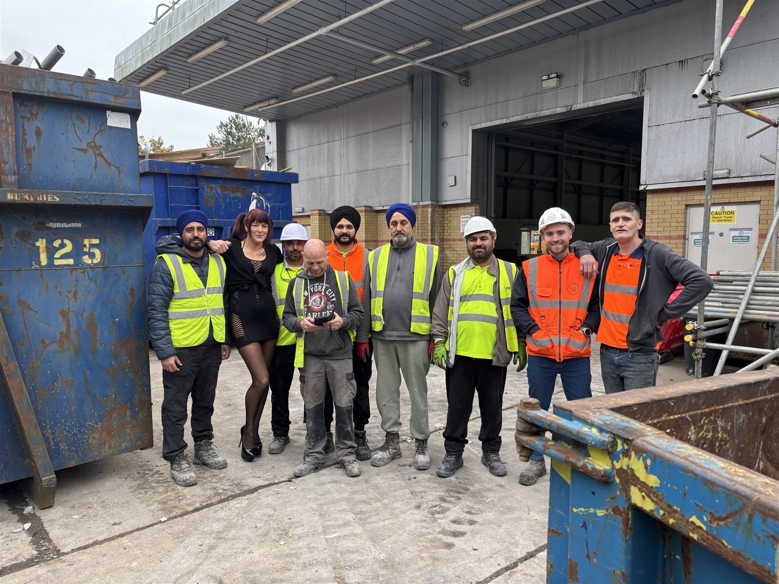 JSR Contracts Limited site and team photo